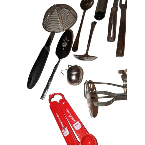 Vintage Antique Kitchen Utensils Farmhouse Rustic Primitive Hand Mixer Bromwell - Picture 9 of 15